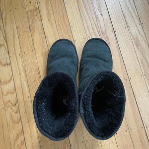 Uggs - Black - Women's Size 9